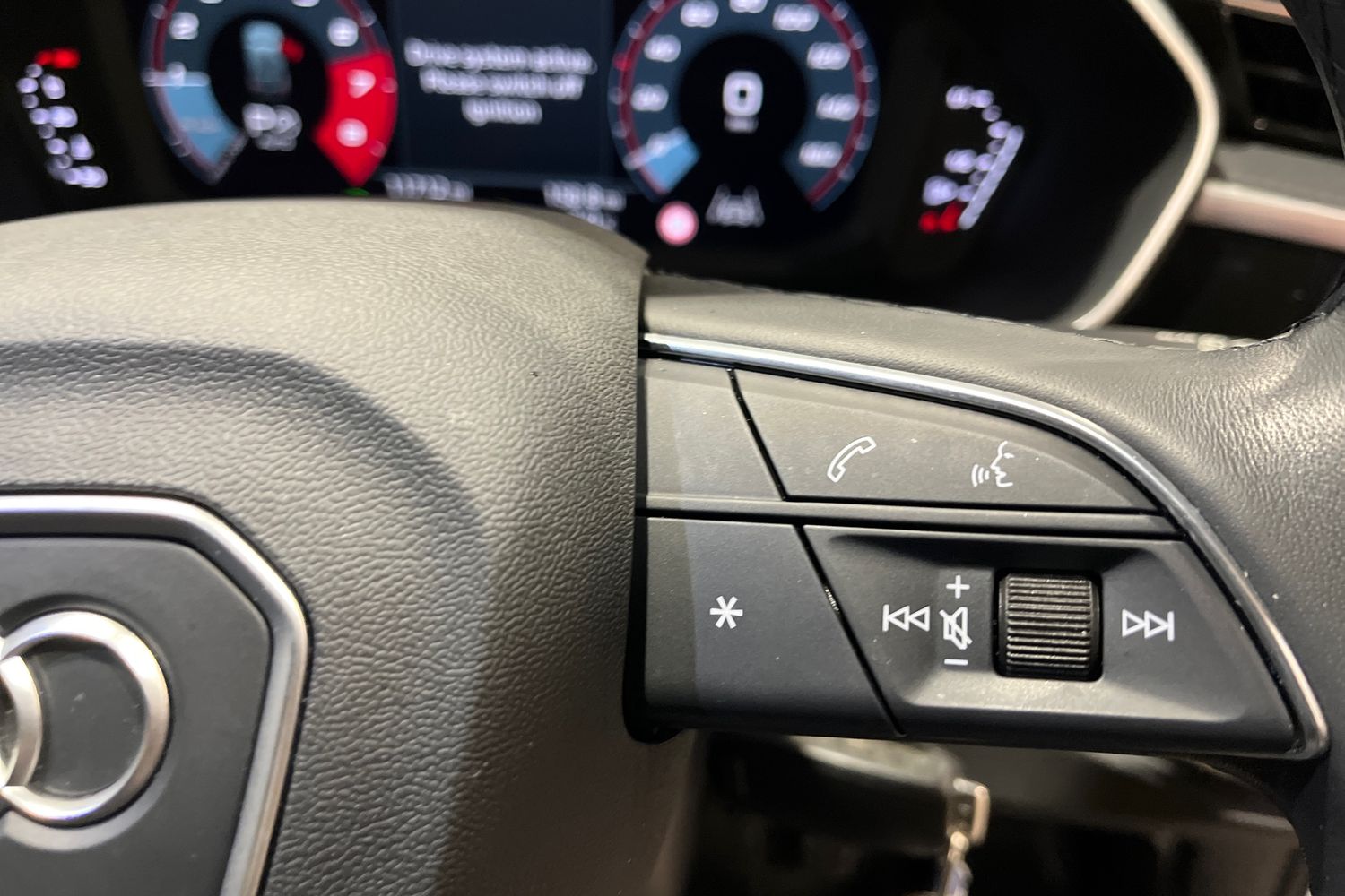 Used Audi Q3 2023 for sale - 77457404: Photo 17