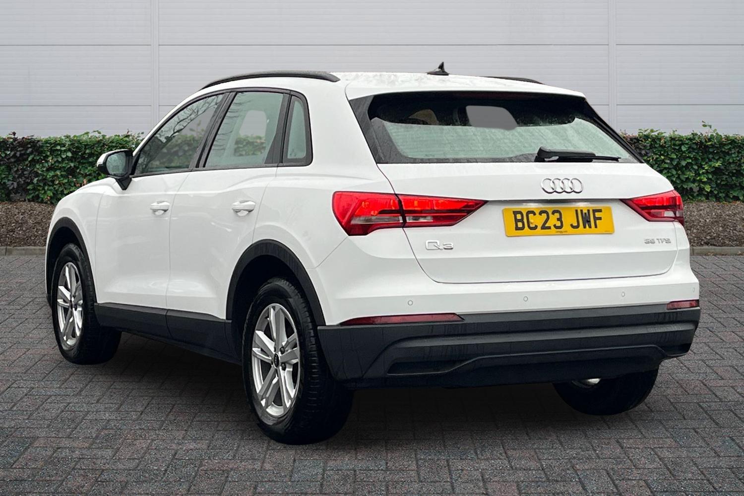 Used Audi Q3 2023 for sale - 77457404: Photo 2