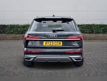 Used Audi Q7 2023 for sale - 78088042: Photo