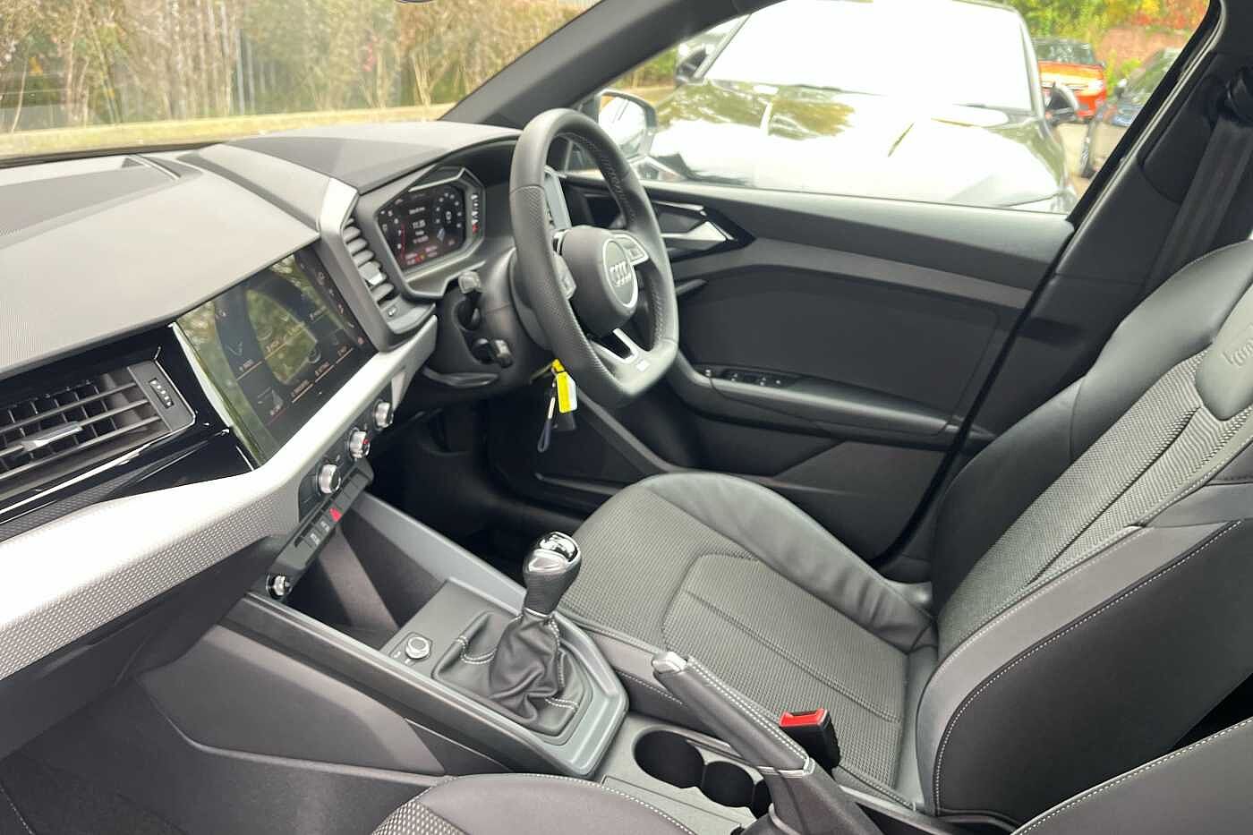 Used Audi A1 2022 for sale - 76190591: Photo 2