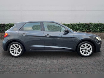Used Audi A1 2023 for sale - 77157579: Photo