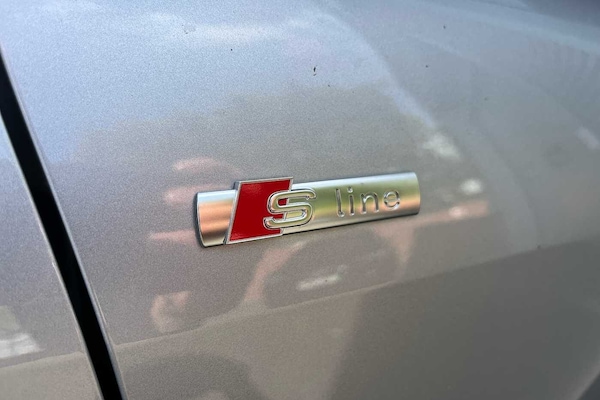 Used Audi Q4 e-tron 2025 for sale - 76061618: Photo 17
