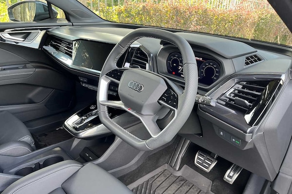 Used Audi Q4 e-tron 2025 for sale - 76061618: Photo 6
