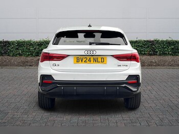 Used Audi Q3 2024 for sale - 77292992: Photo