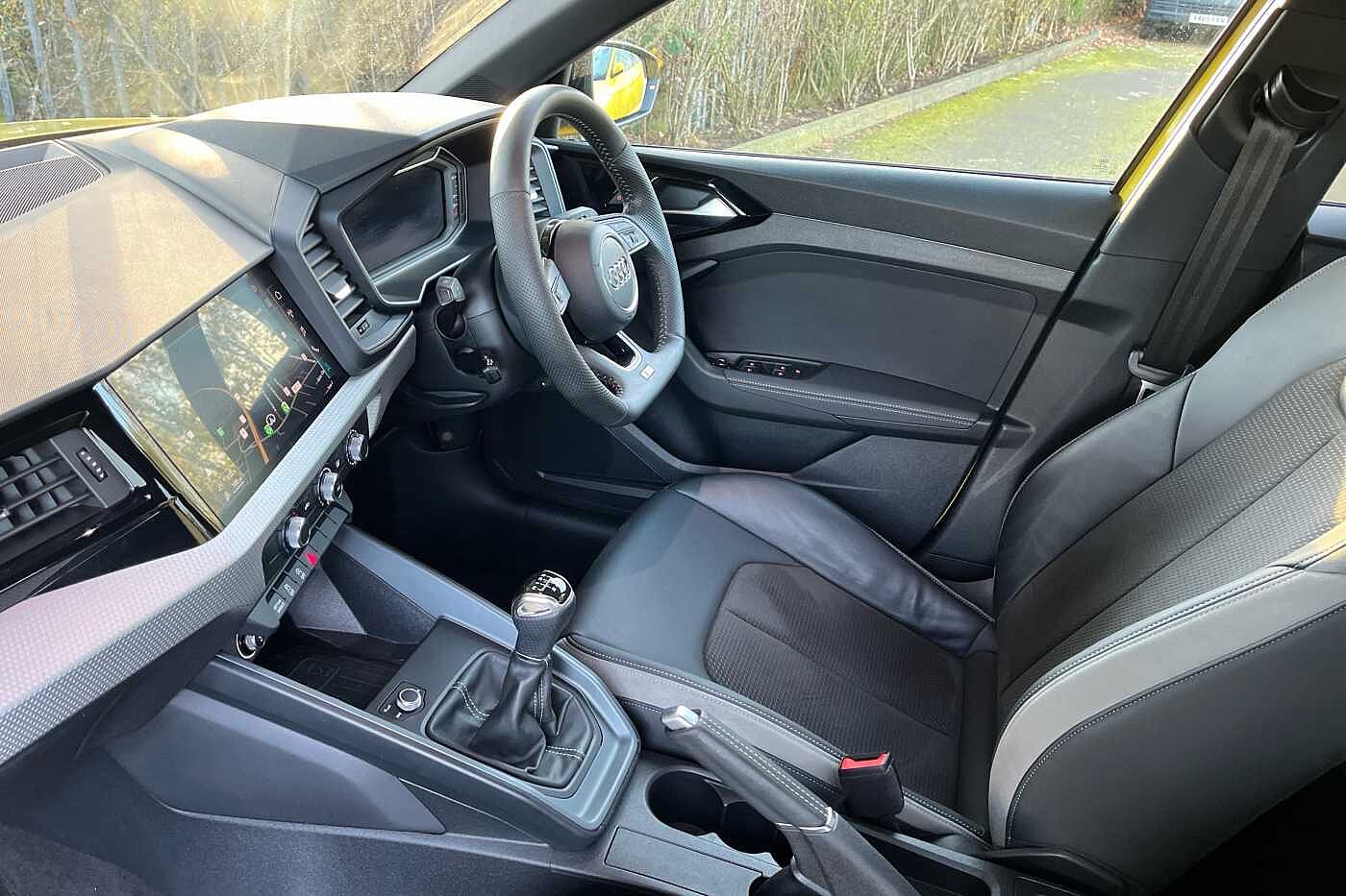 Used Audi A1 2019 for sale - 76500881: Photo 2