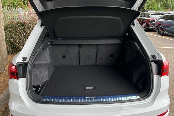 Used Audi Q3 2024 for sale - 75533698: Photo 12