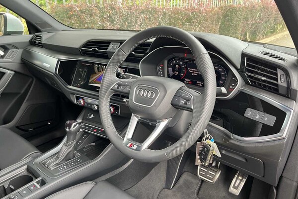 Used Audi Q3 2024 for sale - 75533698: Photo 6