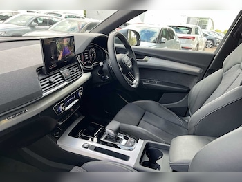 Used Audi Q5 2024 for sale - 75901526: Photo