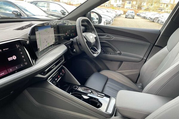 Used Audi Q5 2025 for sale - 74022035: Photo 2
