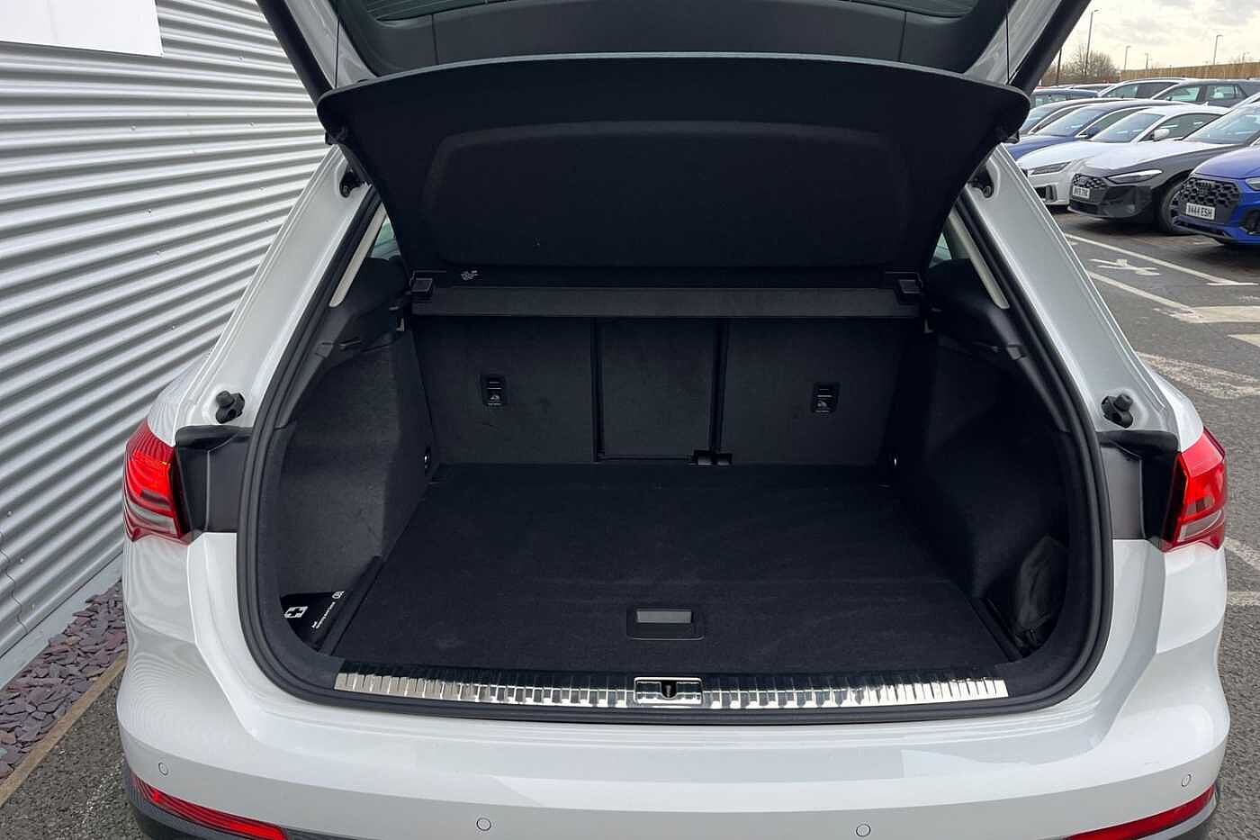 Used Audi Q3 2025 for sale - 76647367: Photo 11