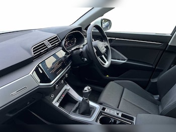 Used Audi Q3 2025 for sale - 76647367: Photo