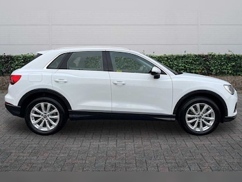 Used Audi Q3 2025 for sale - 76647367: Photo