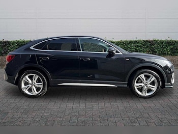 Used Audi Q3 2025 for sale - 77724994: Photo