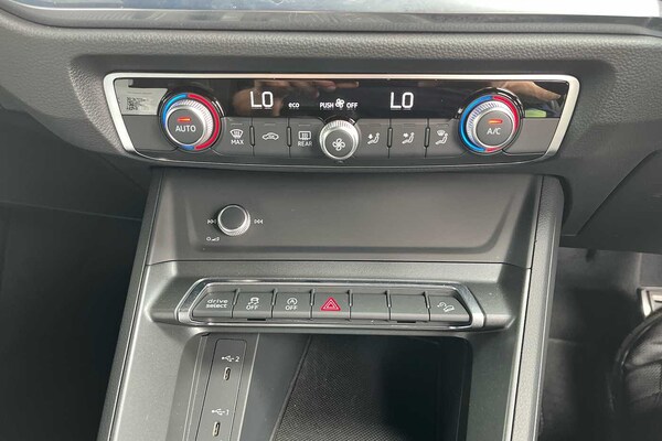 Used Audi Q3 2022 for sale - 75533739: Photo 16