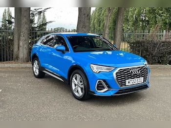 Audi - Q3