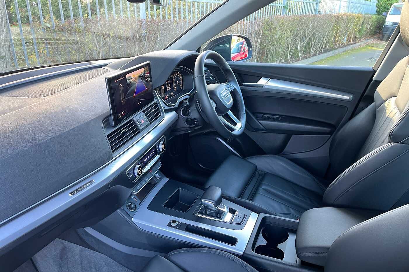 Used Audi Q5 2023 for sale - 77060096: Photo 2