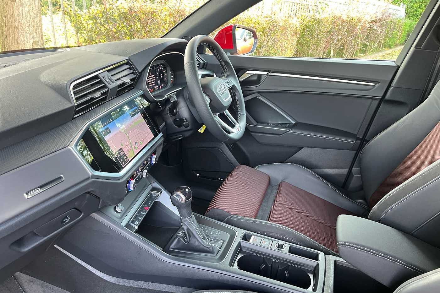 Used Audi Q3 2022 for sale - 75721615: Photo 2