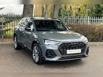 Used Audi Q3 2024 for sale - 76441761: Photo