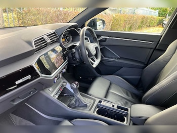 Used Audi Q3 2024 for sale - 76441761: Photo