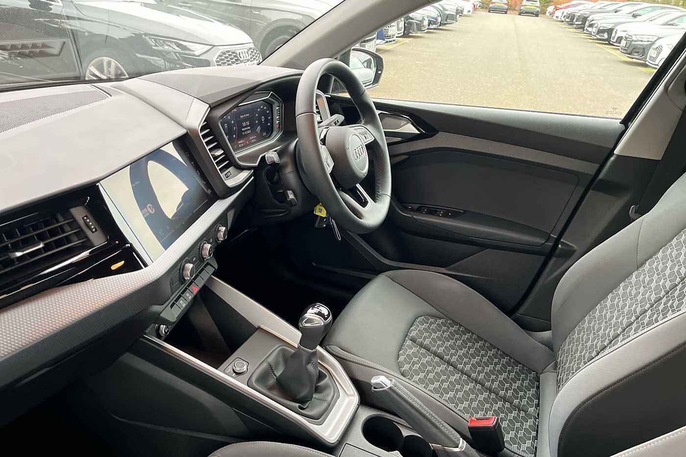 Used Audi A1 2023 for sale - 76003145: Photo 2