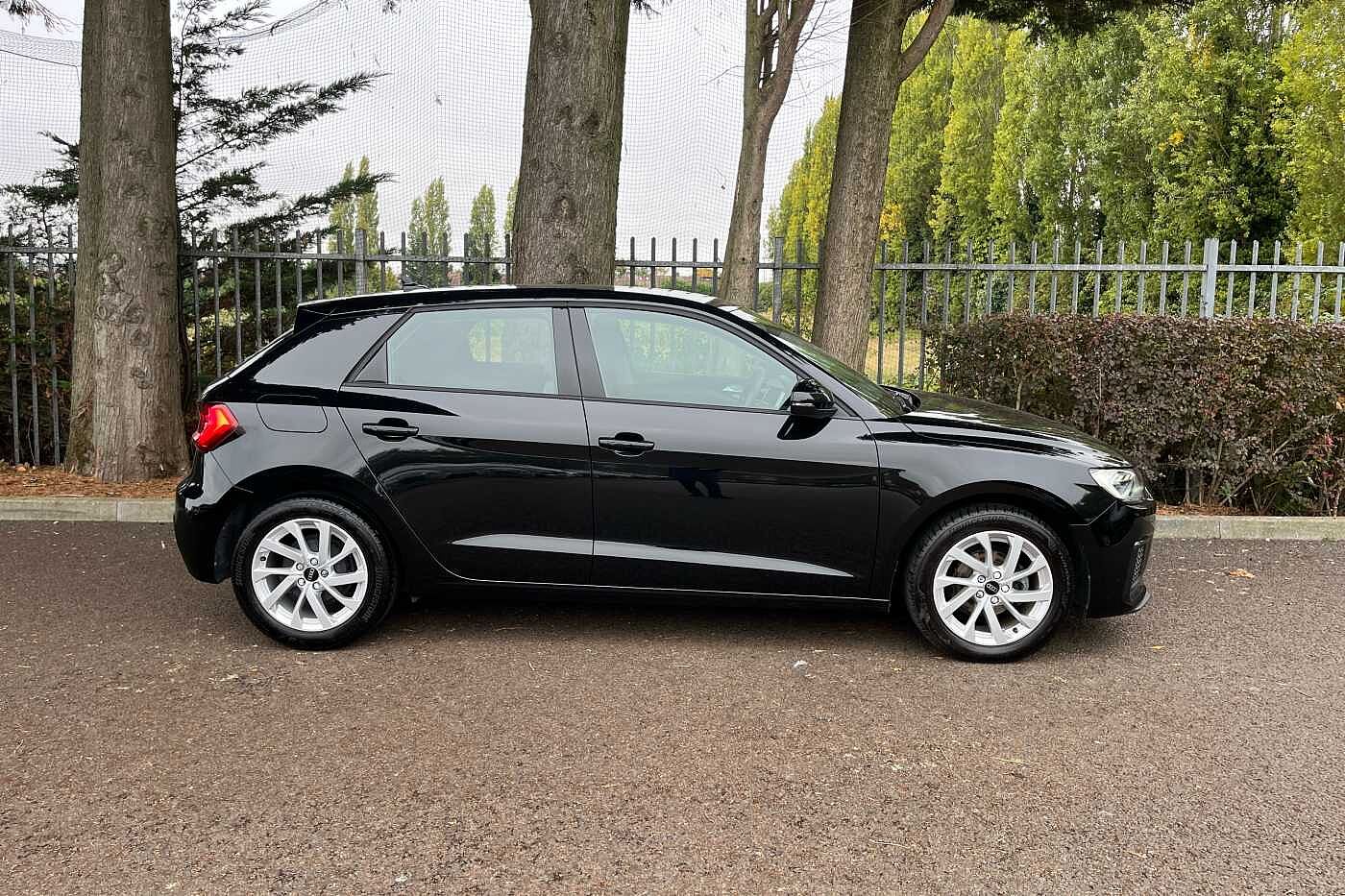 Used Audi A1 2023 for sale - 76003145: Photo 4