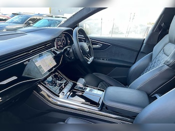 Used Audi Q8 2020 for sale - 76190673: Photo