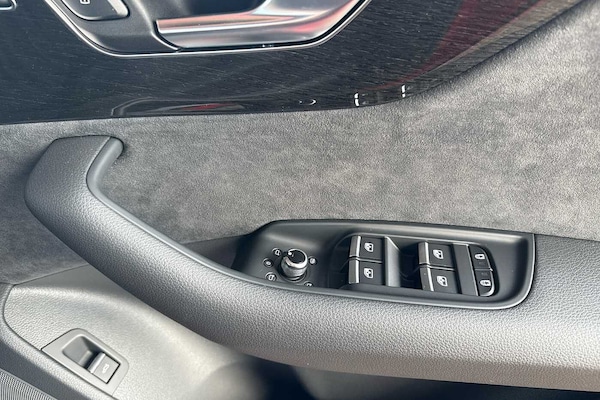 Used Audi Q7 2025 for sale - 75155445: Photo 17