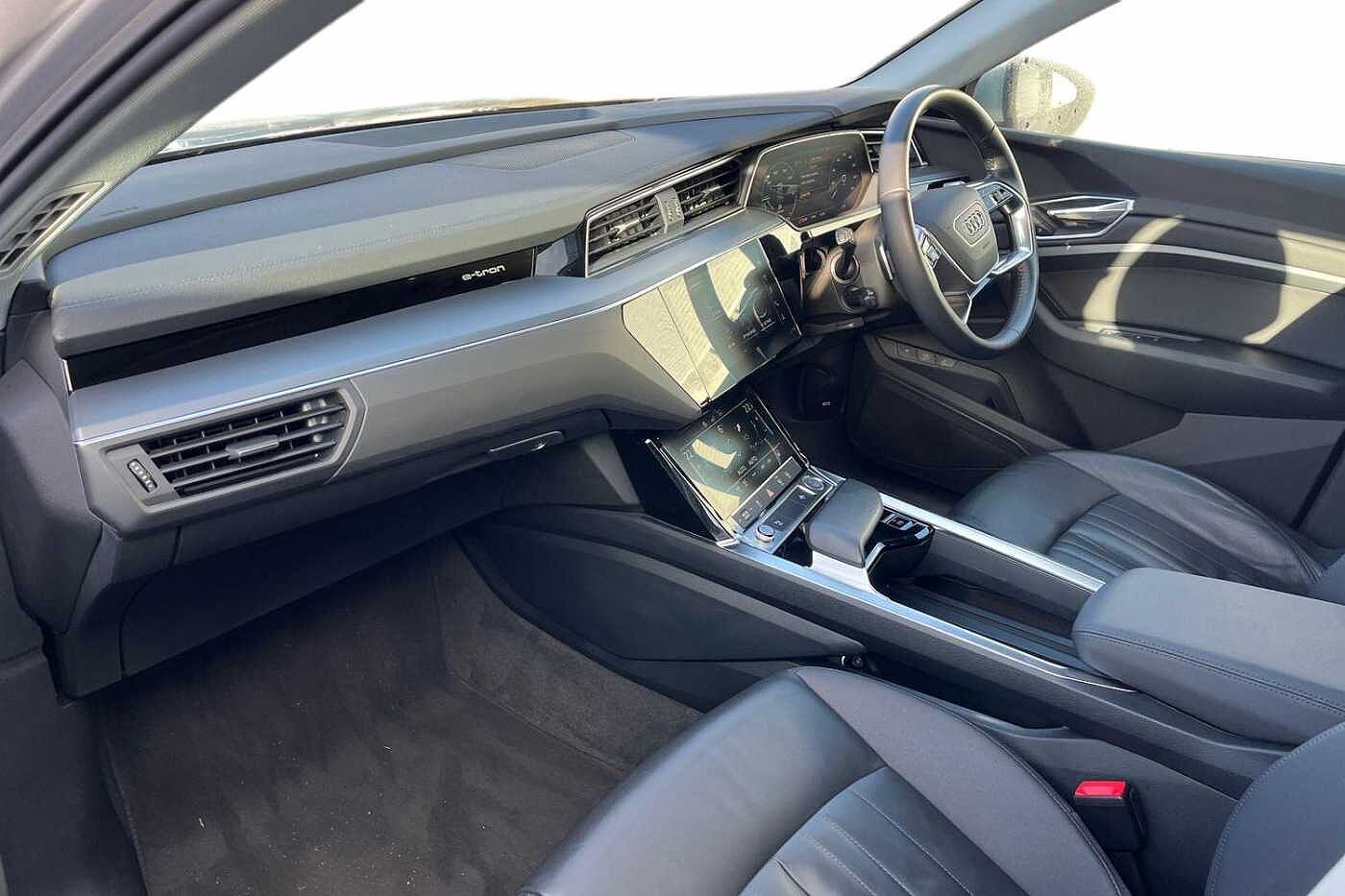 Used Audi e-tron 2020 for sale - 77910626: Photo 2