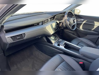 Used Audi e-tron 2020 for sale - 77910626: Photo