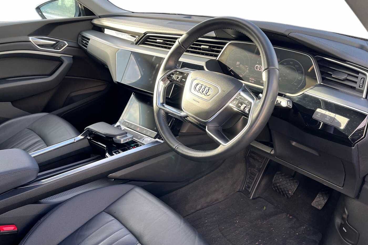 Used Audi e-tron 2020 for sale - 77910626: Photo 6