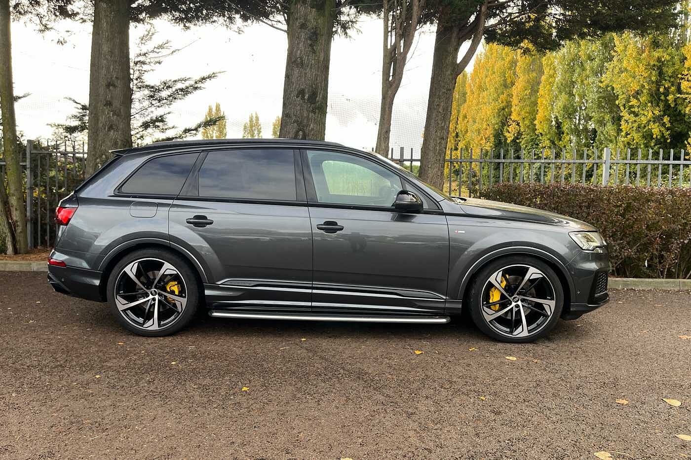 Used Audi Q7 2023 for sale - 76190610: Photo 4