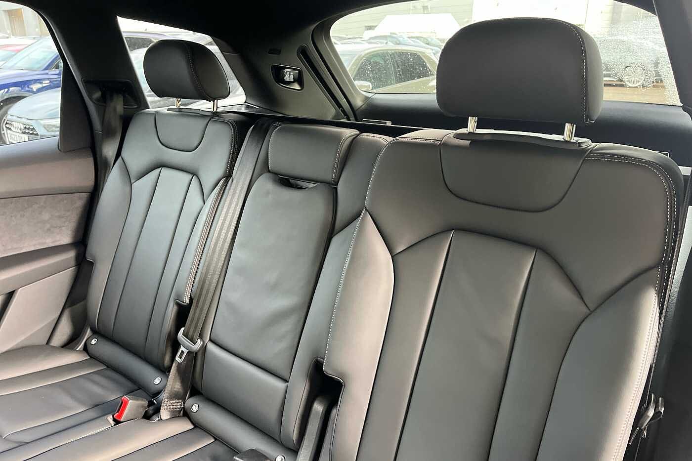 Used Audi Q7 2023 for sale - 76190610: Photo 8