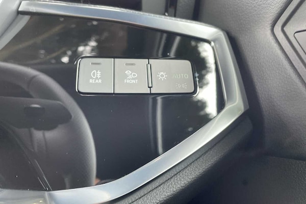Used Audi Q3 2025 for sale - 74022016: Photo 15