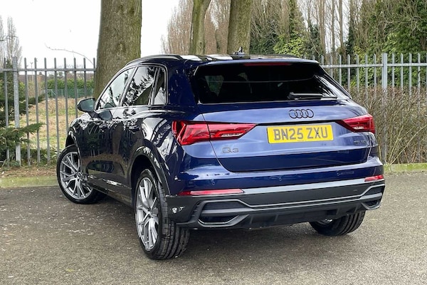 Used Audi Q3 2025 for sale - 74022016: Photo 3