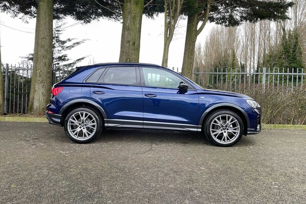 Used Audi Q3 2025 for sale - 74022016: Photo 4
