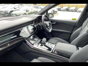 Used Audi Q7 2024 for sale - 74959875: Photo
