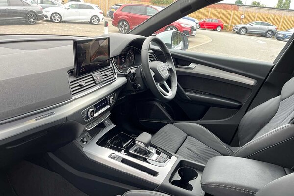 Used Audi Q5 2023 for sale - 75521664: Photo 2