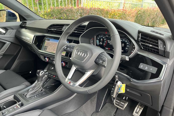 Used Audi Q3 2025 for sale - 75155442: Photo 6
