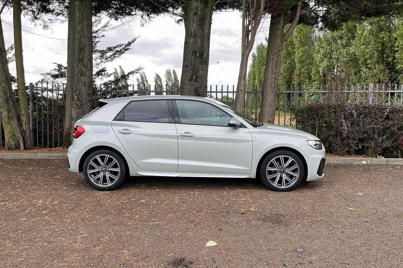 Used Audi A1 2023 for sale - 75842412: Photo 4