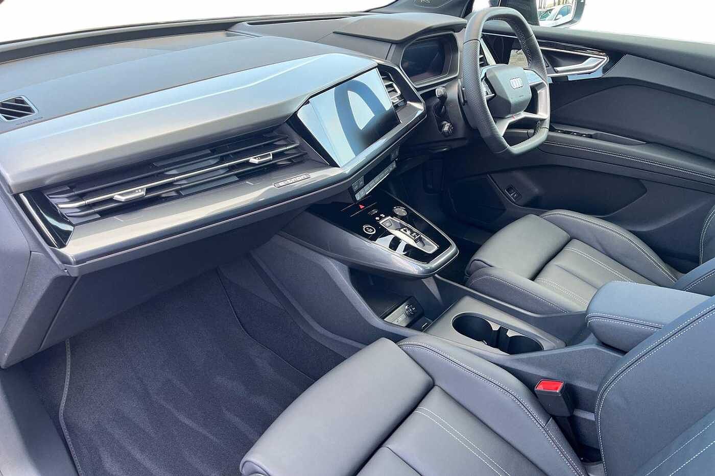 Used Audi Q4 e-tron 2026 for sale - 78088112: Photo 2