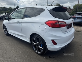 Used Ford Fiesta 2018 for sale - 75602076: Photo