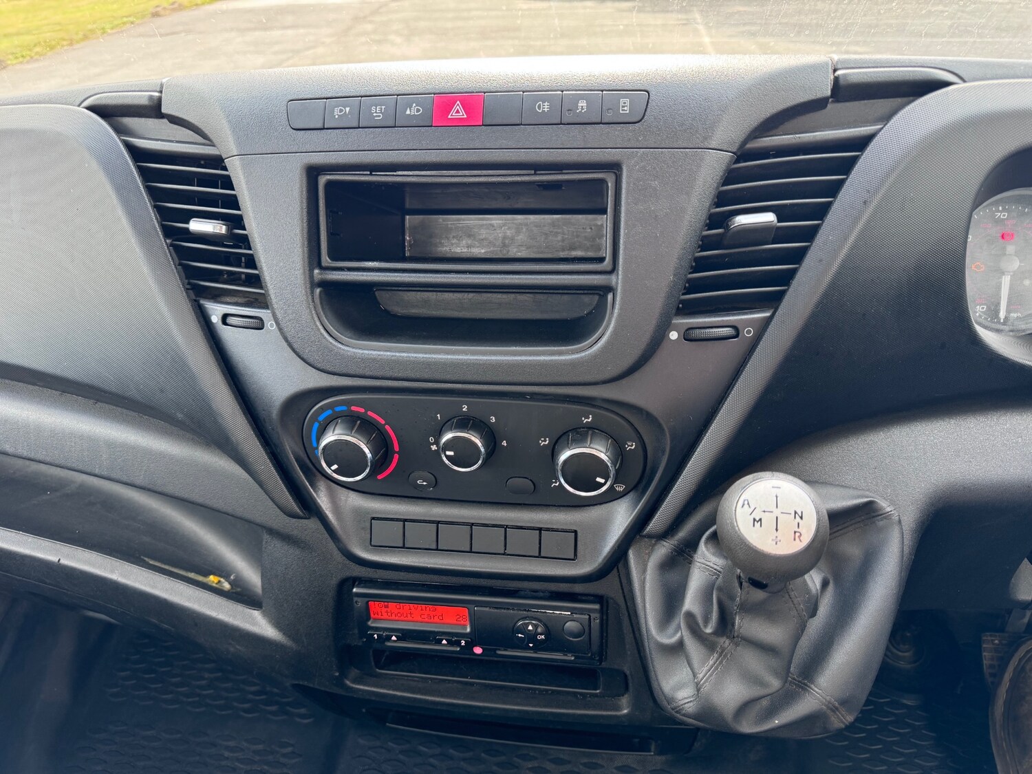 Used Iveco Daily 2015 for sale - 76541532: Photo 28