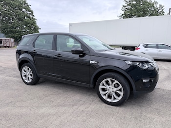 Used Land Rover Discovery Sport 2015 for sale - 78825872: Photo