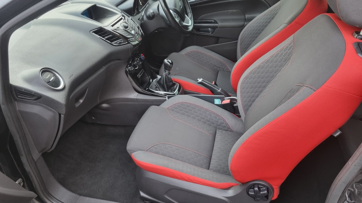 Used Ford Fiesta 2013 for sale - 76534321: Photo 9