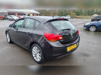Used Vauxhall Astra 2012 for sale - 77679190: Photo