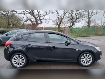 Used Vauxhall Astra 2012 for sale - 77679190: Photo