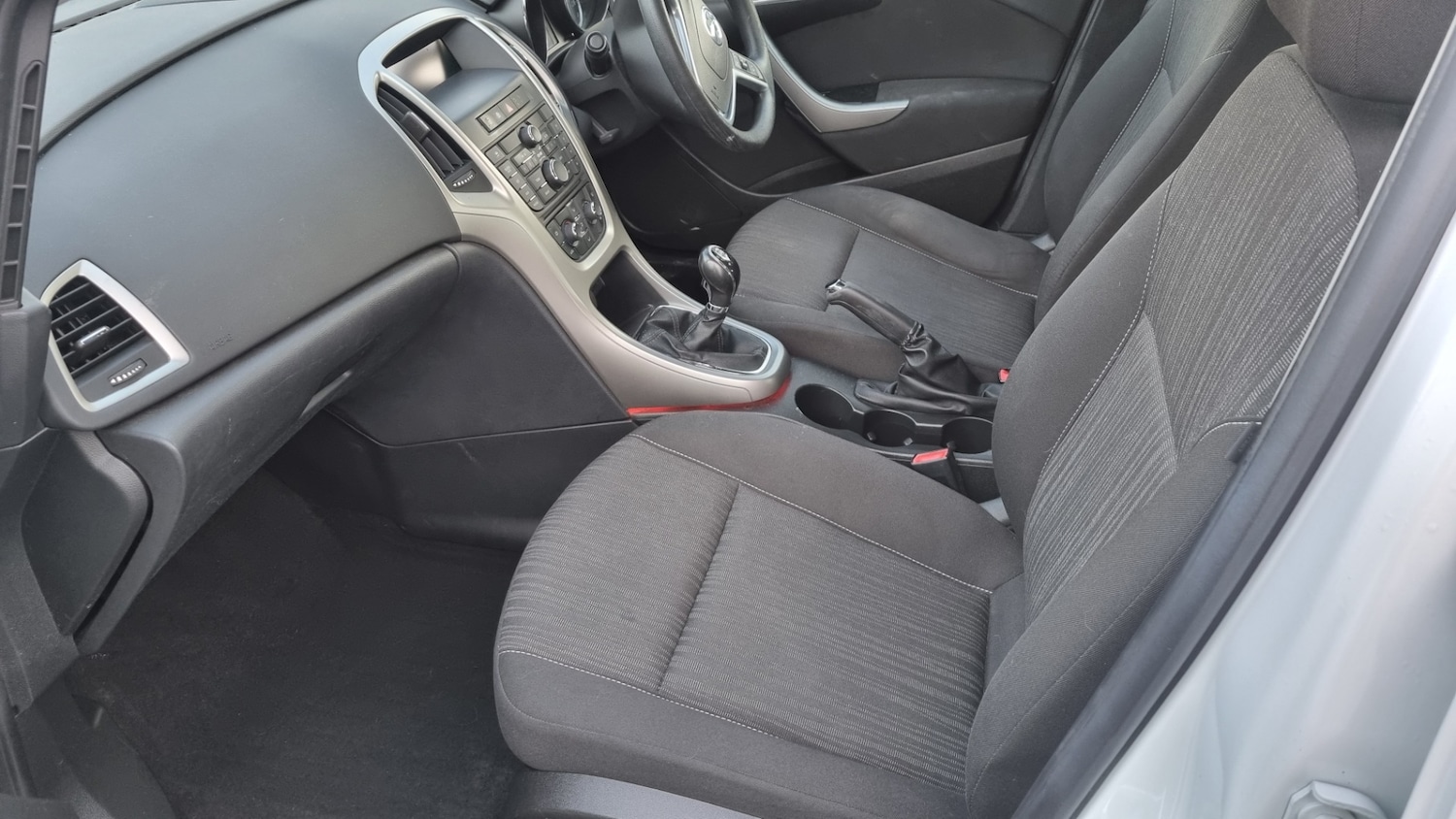 Used Vauxhall Astra 2011 for sale - 77339667: Photo 10