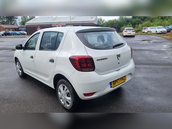 Used Dacia Sandero 2017 for sale - 78643854: Photo
