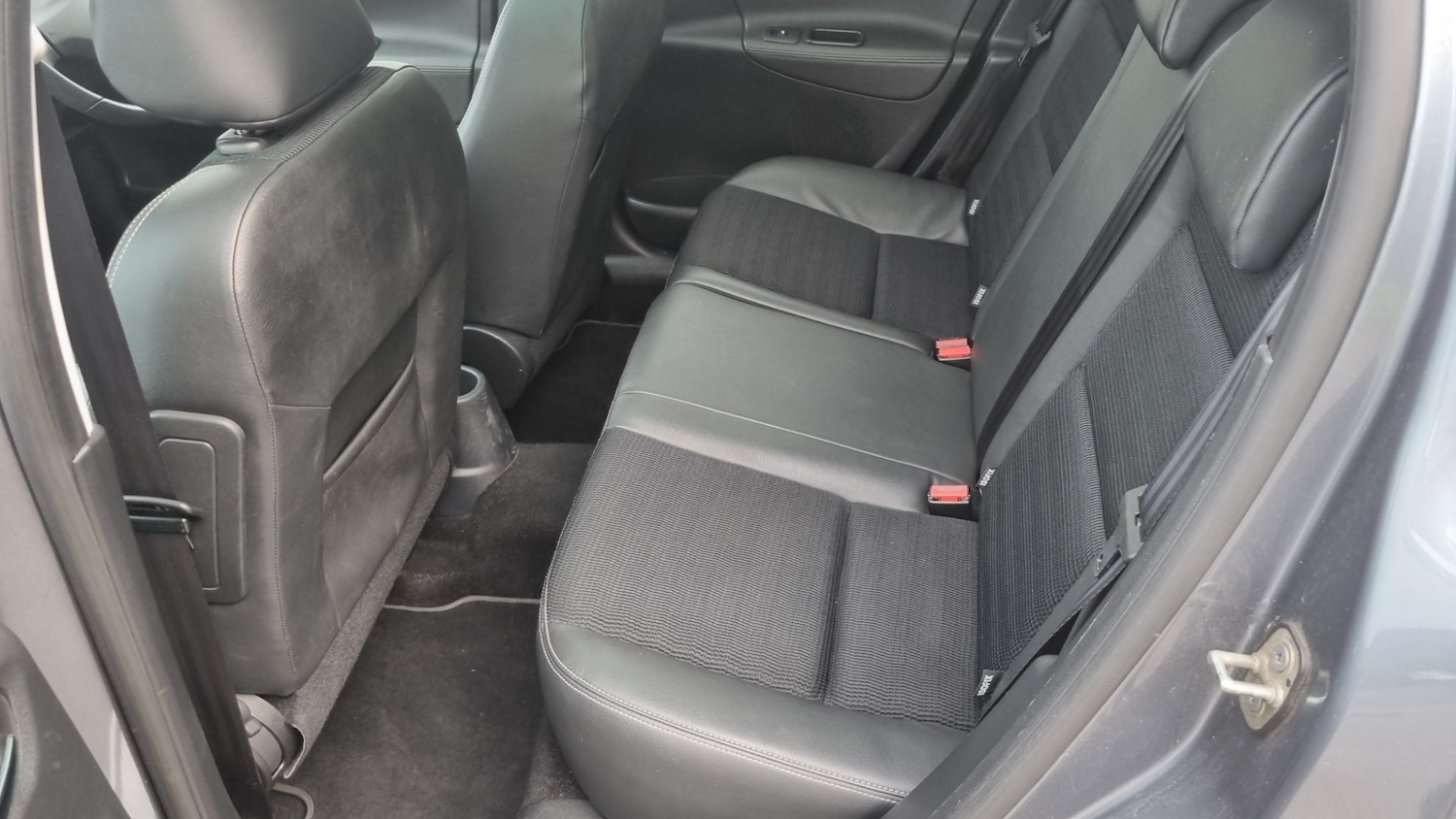 Used Peugeot 207 2011 for sale - 76194216: Photo 11