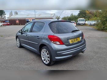 Used Peugeot 207 2011 for sale - 76194216: Photo 2